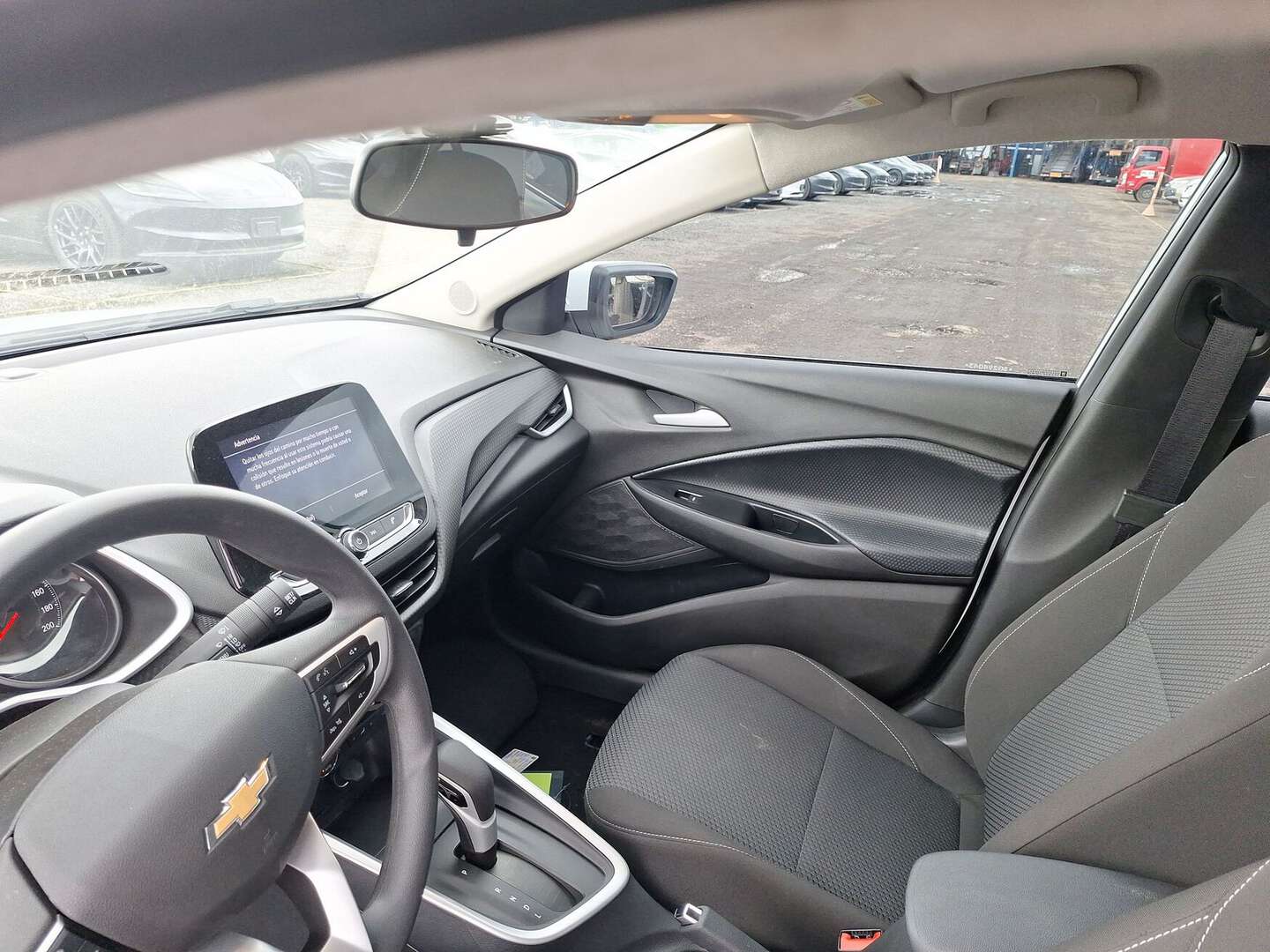 Chevrolet - Onix - 2025