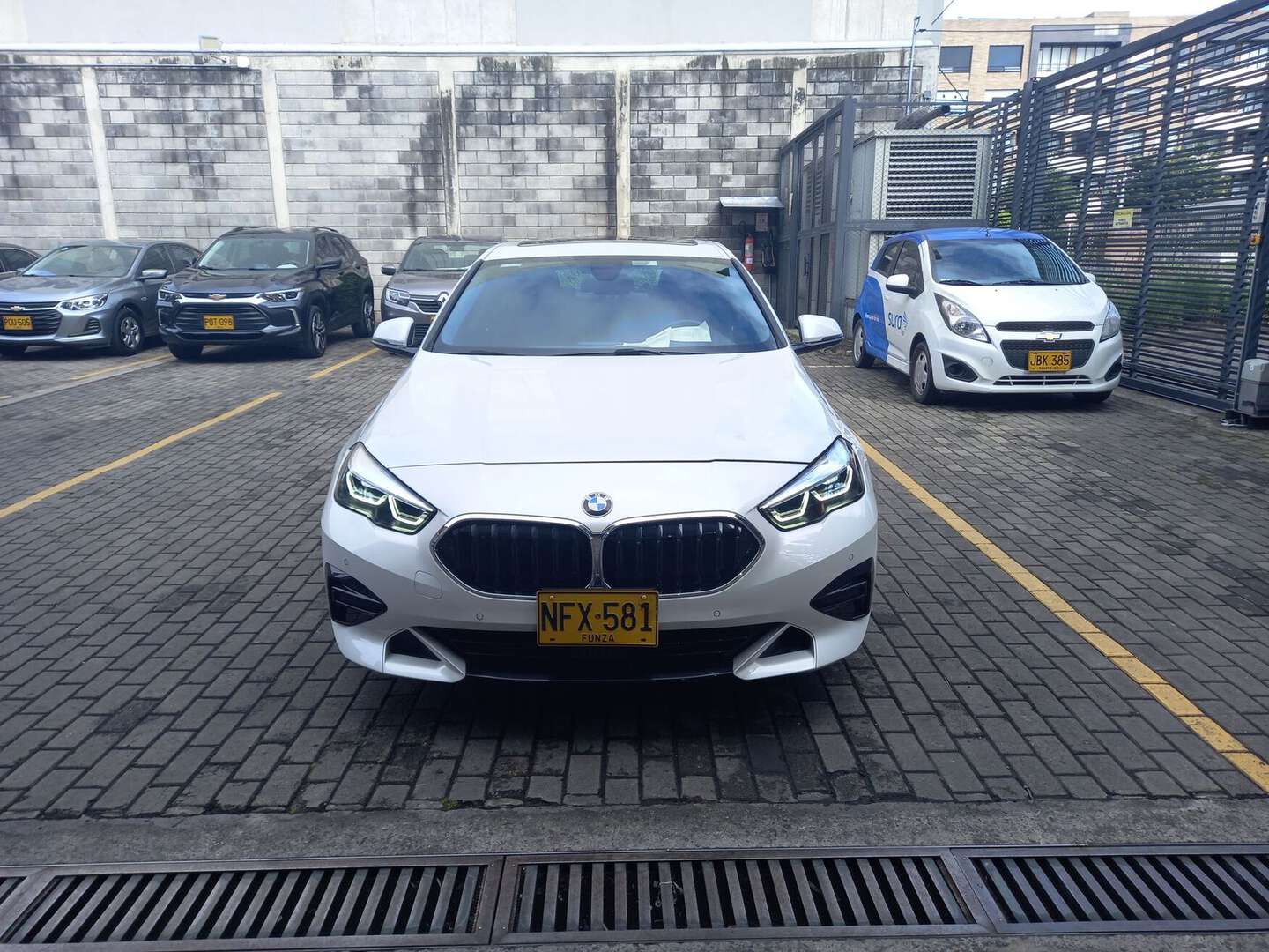 BMW - 218i - 2024