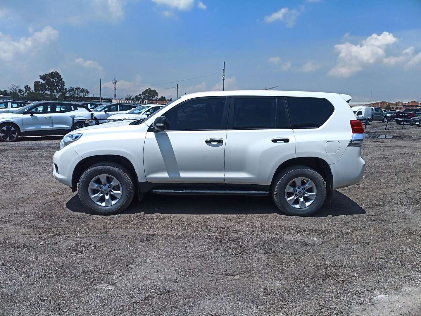 Toyota - Prado - 2012