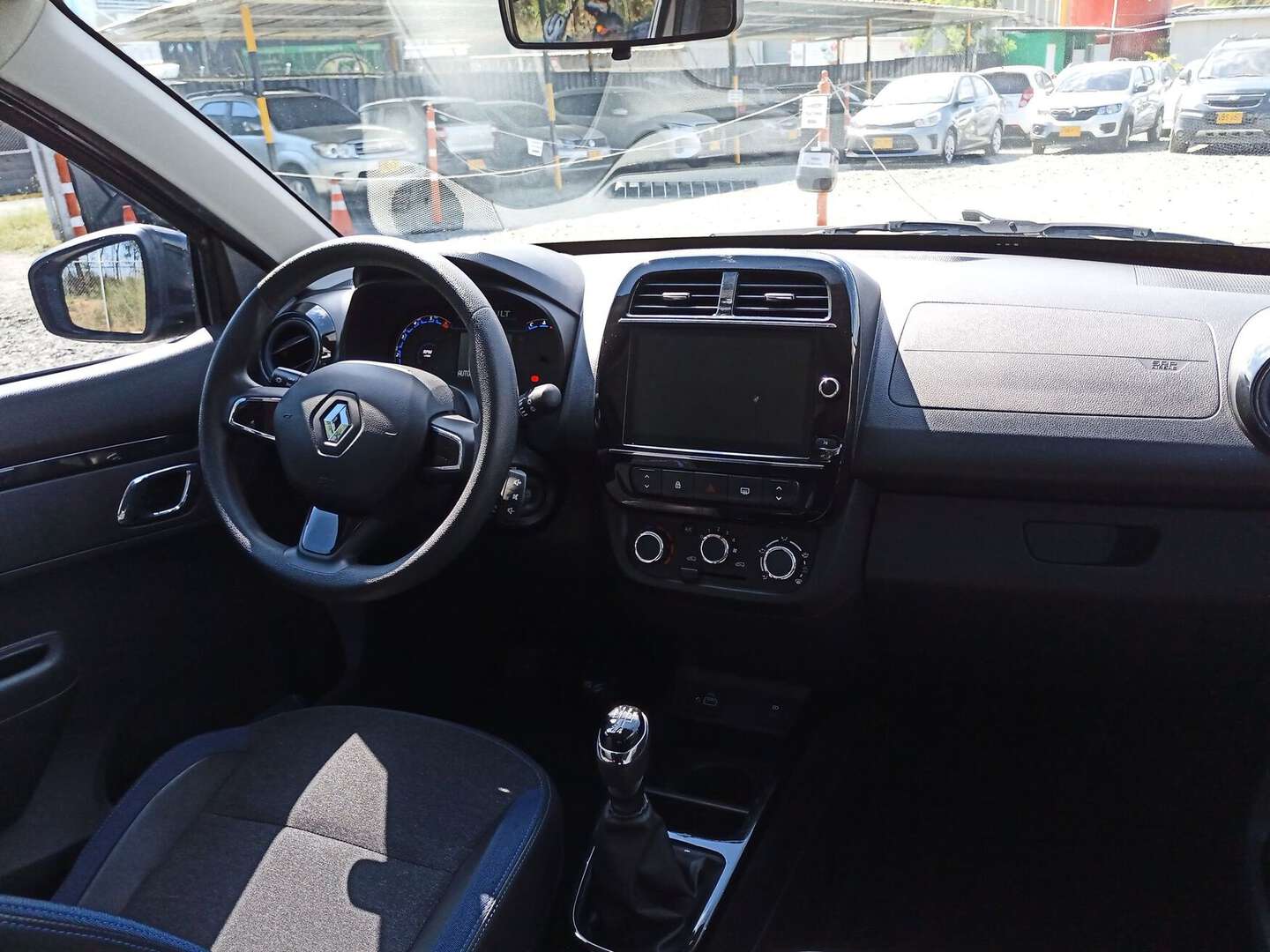 Renault - Kwid - 2026