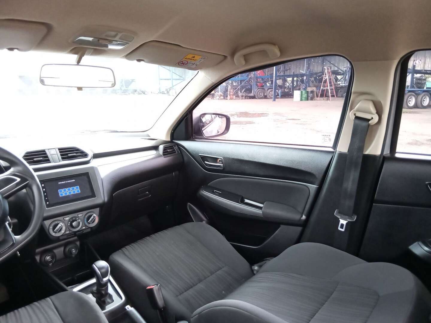 Suzuki - Swift - 2023