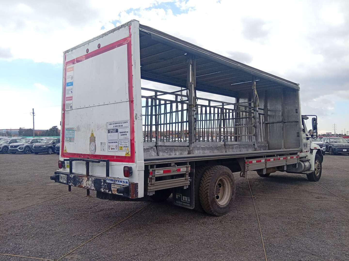 International - 4300 - 2013