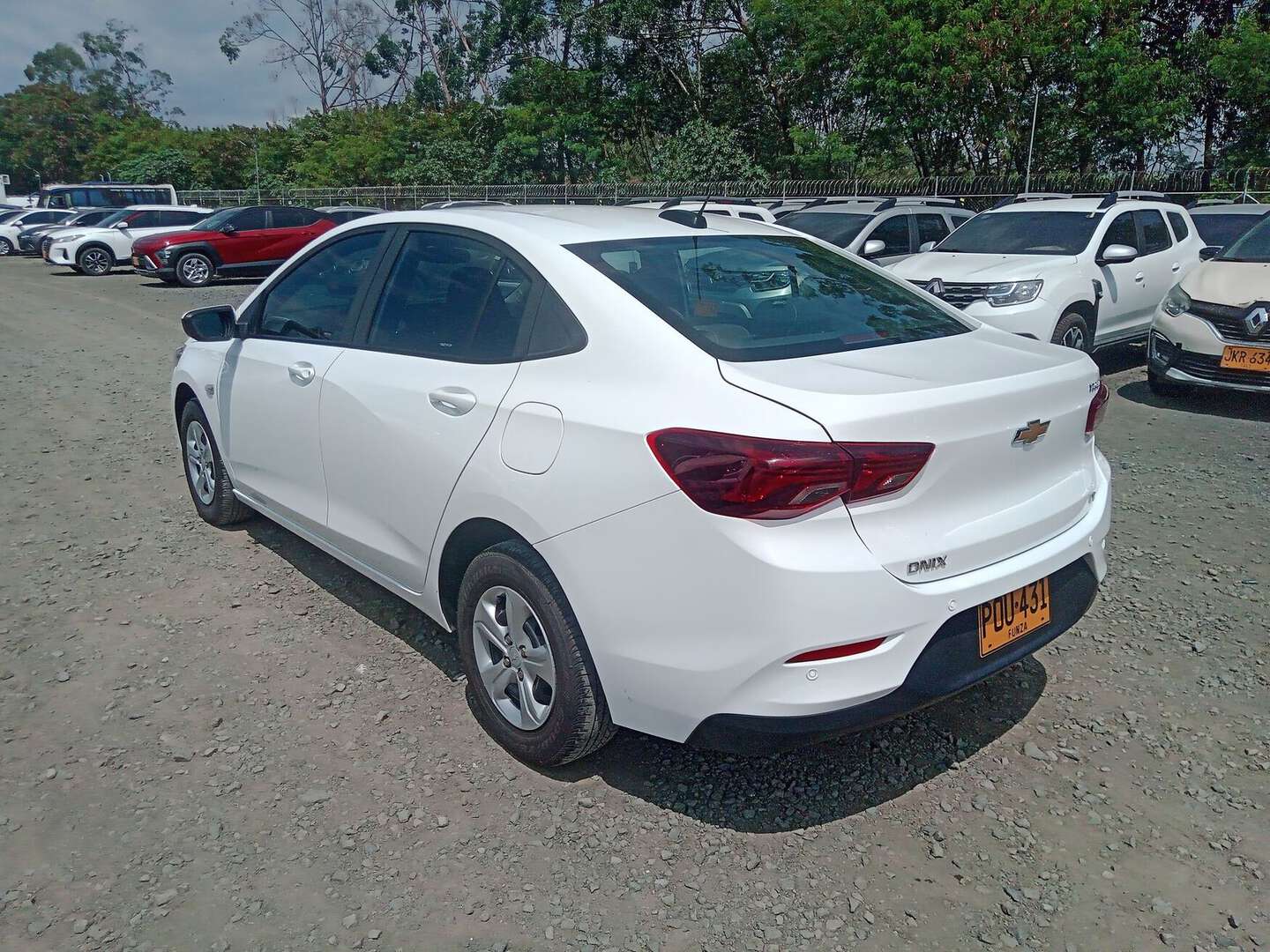 Chevrolet - Onix - 2025