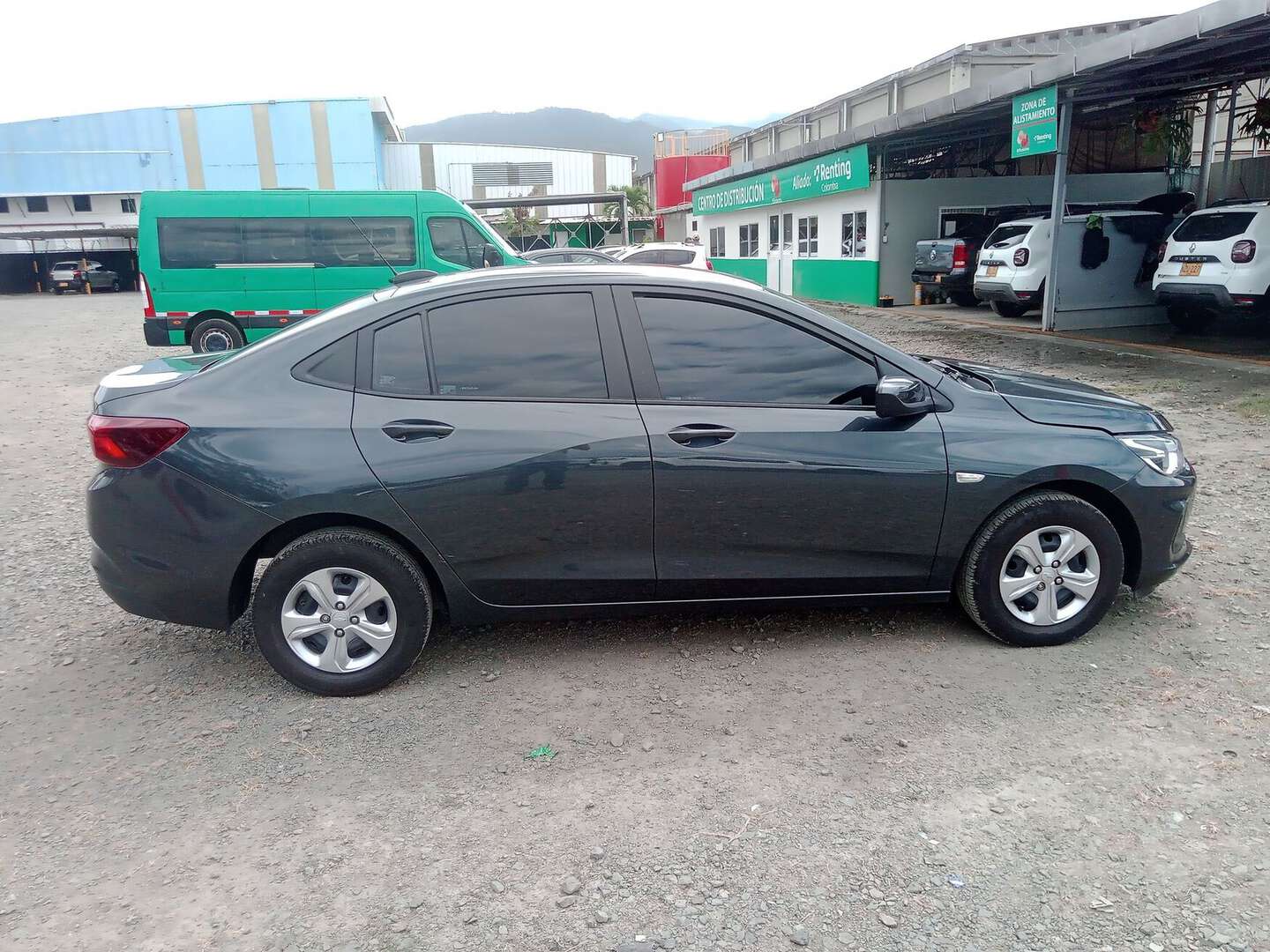 Chevrolet - Onix - 2025