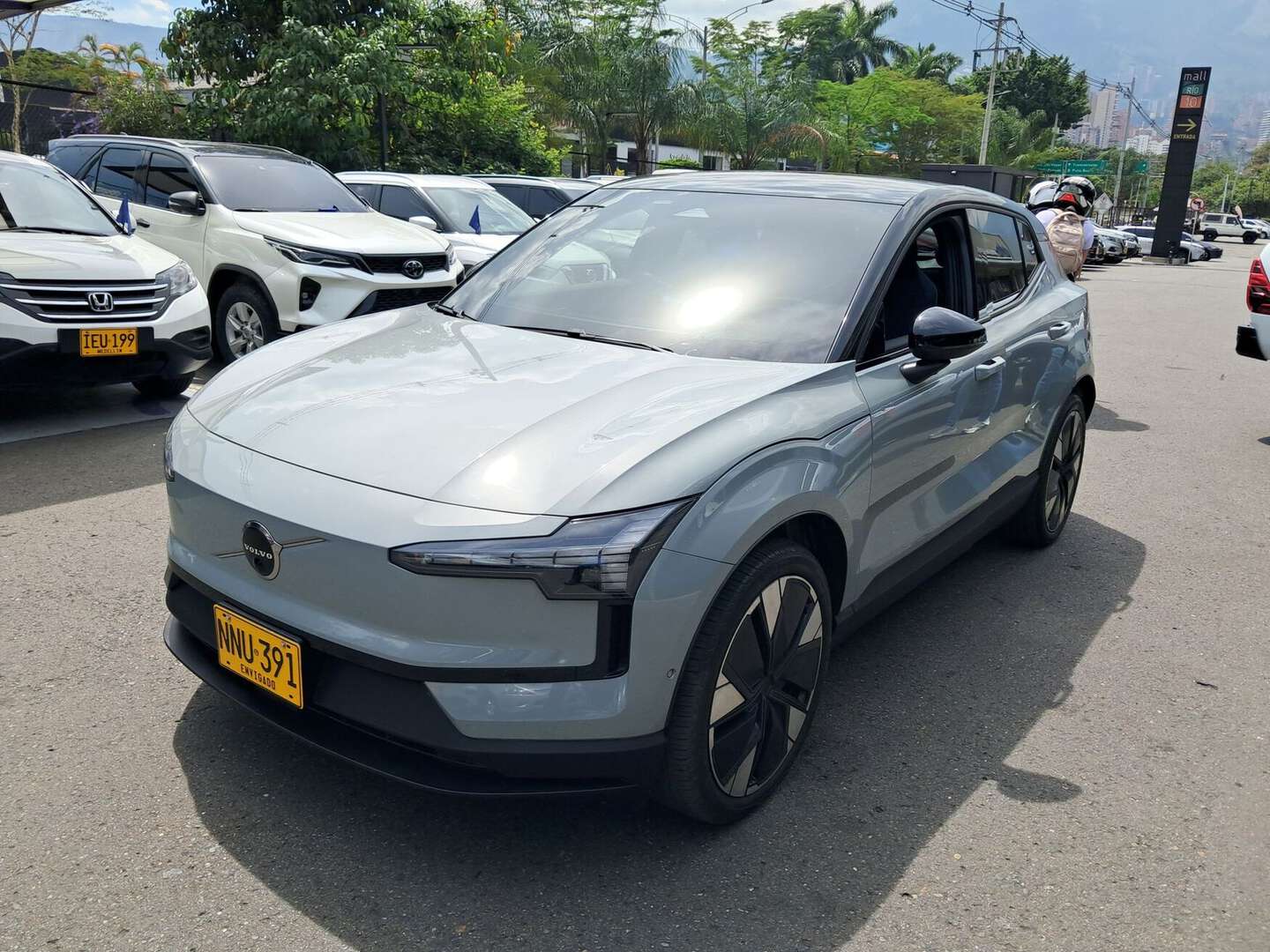 Volvo - XC30 - 2024