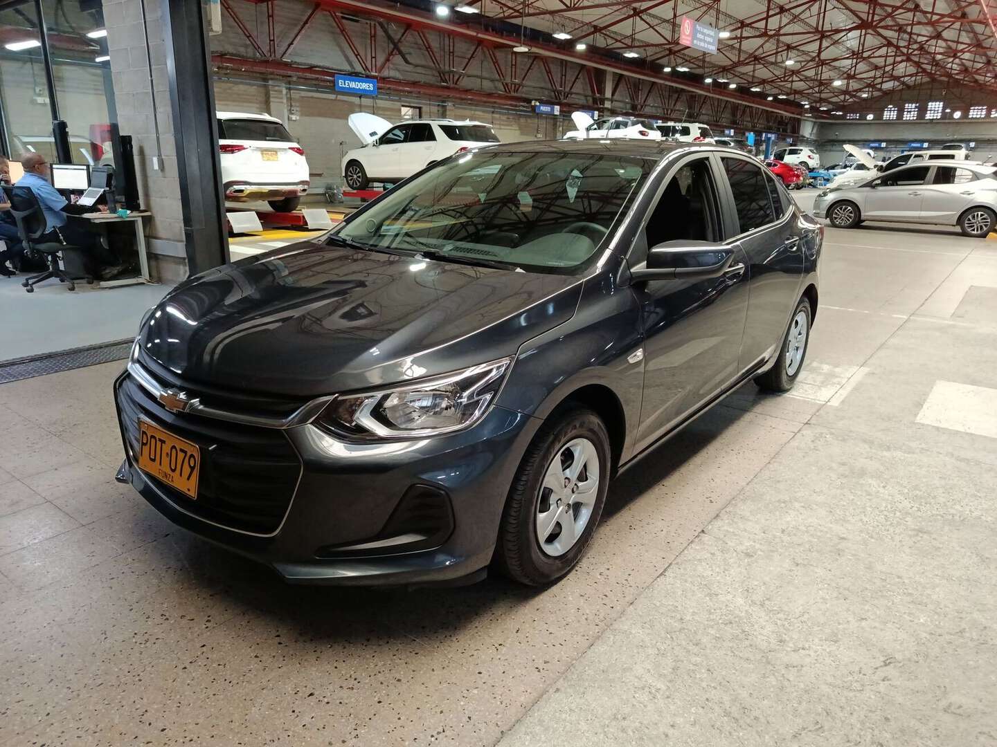 Chevrolet - Onix - 2025
