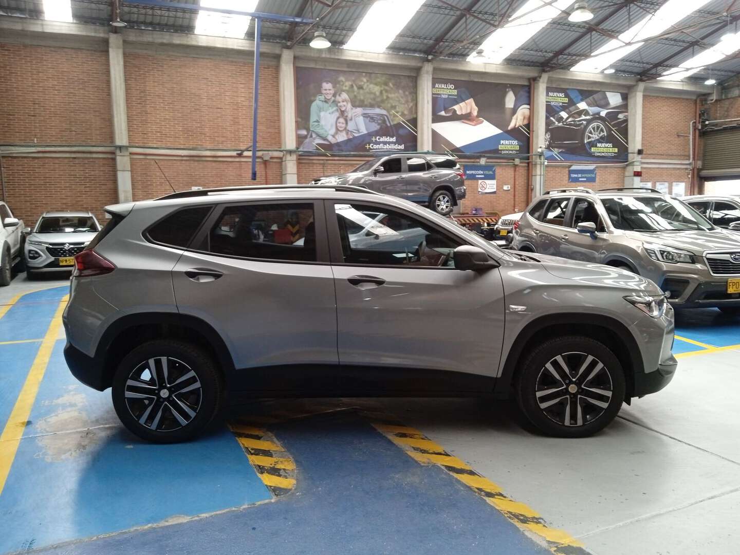 Chevrolet - Tracker - 2025