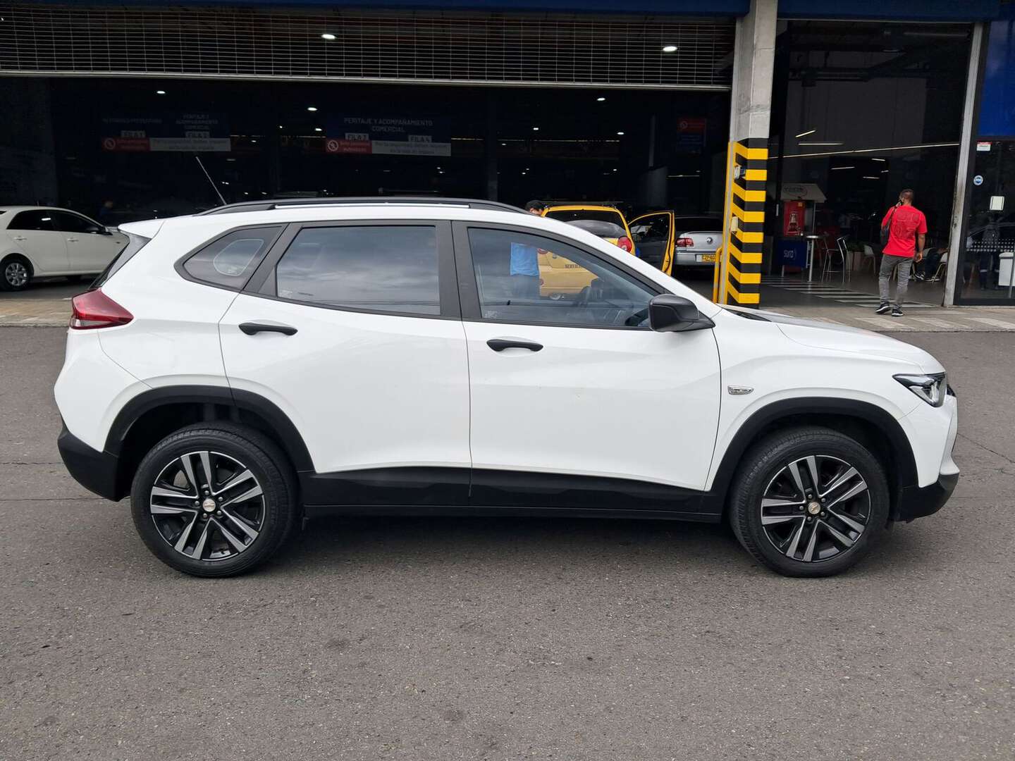 Chevrolet - Tracker - 2025