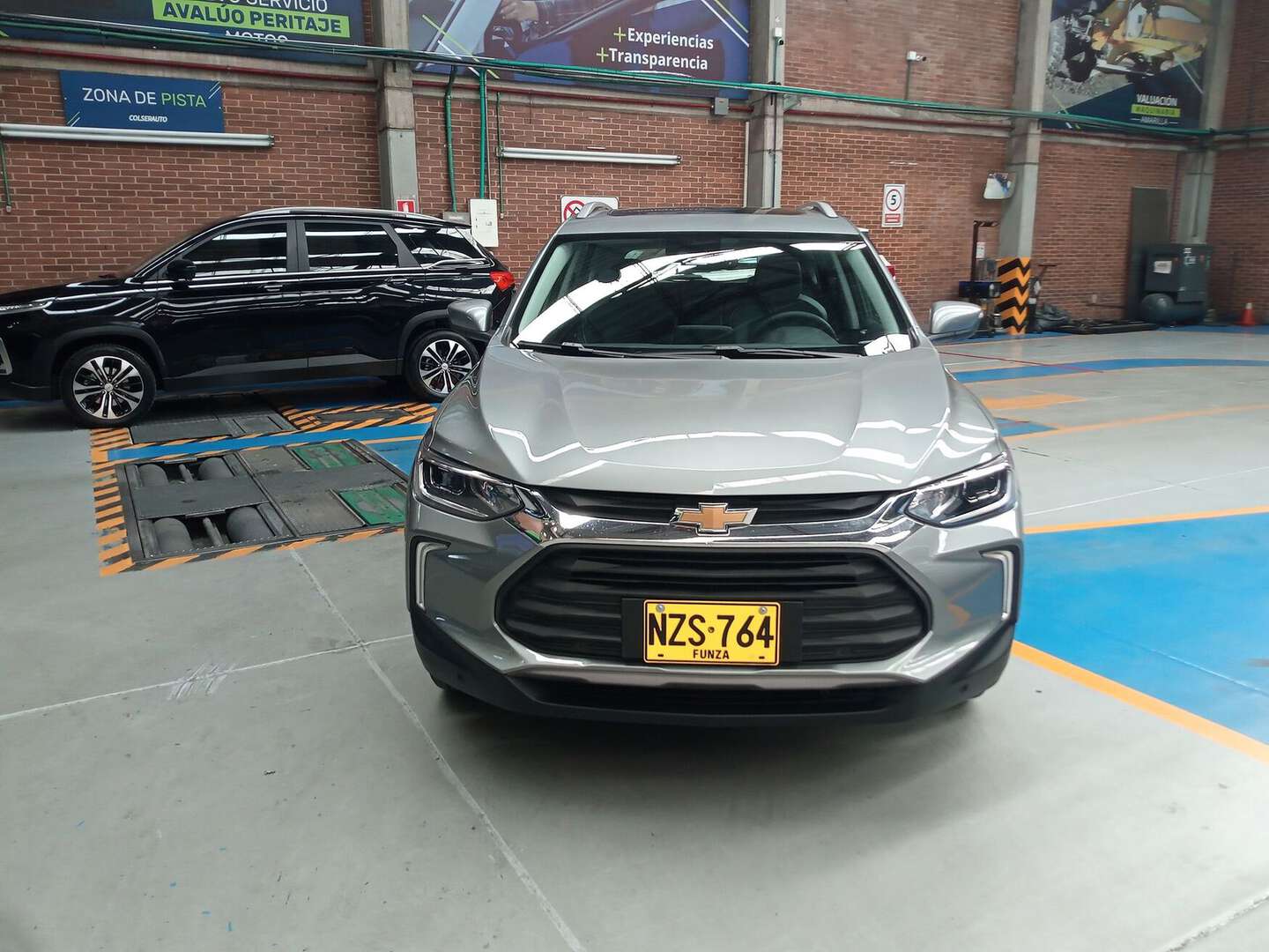 Chevrolet - Tracker - 2025