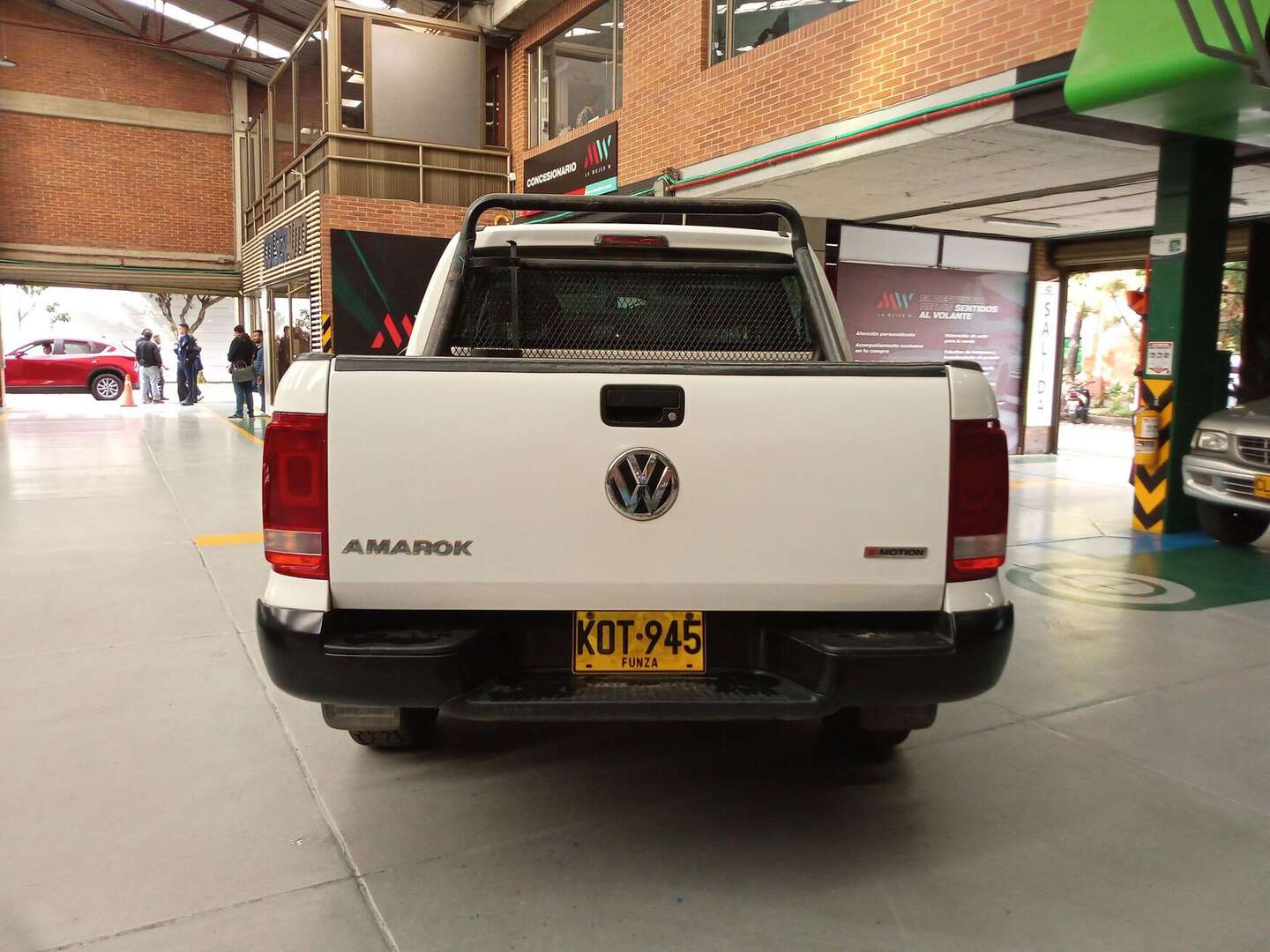 Volkswagen - Amarok - 2021