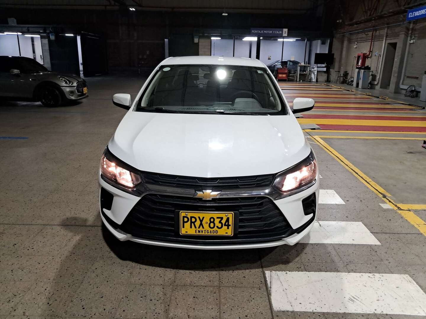 Chevrolet - Onix - 2026