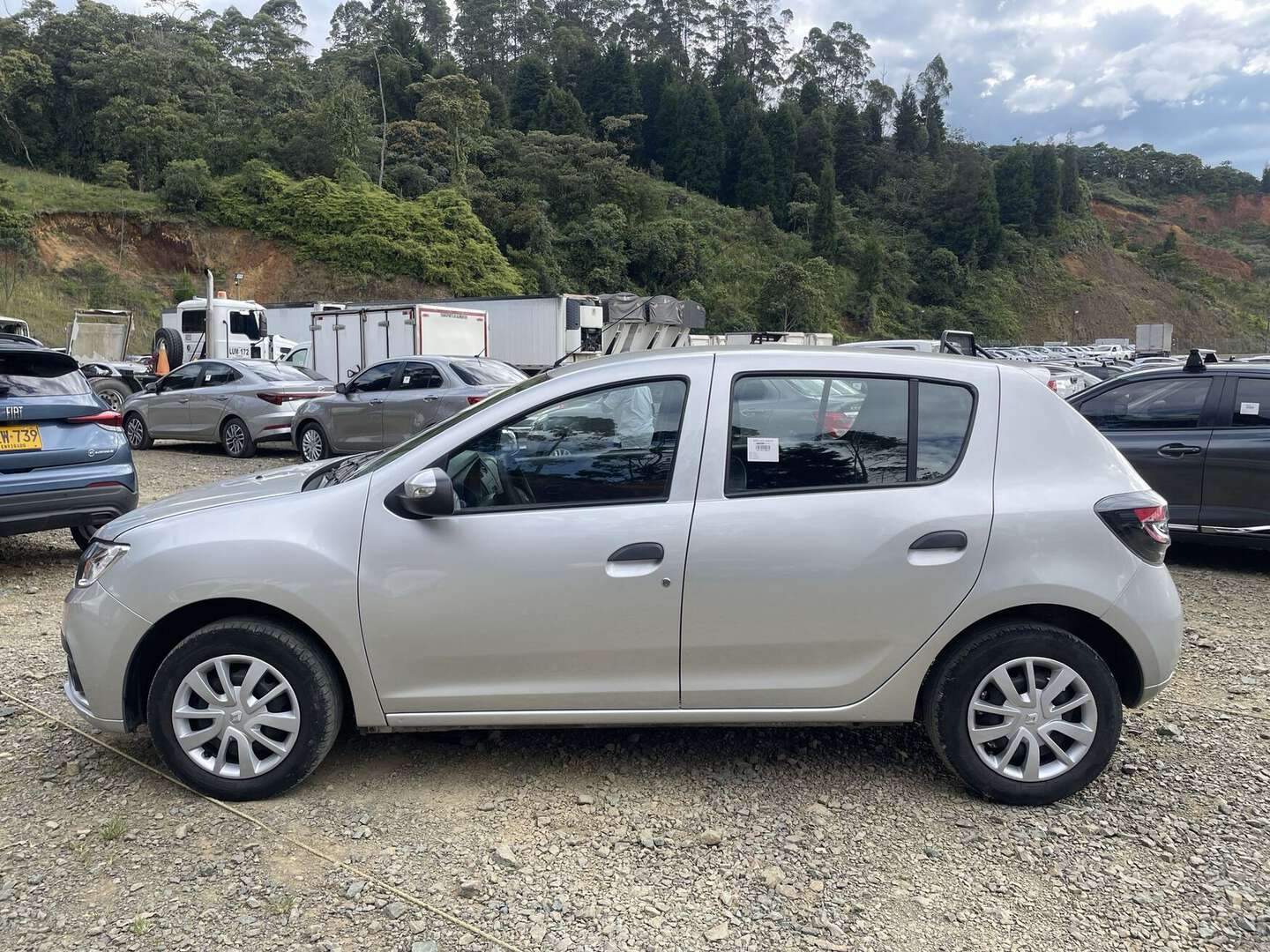 Renault - Sandero - 2022