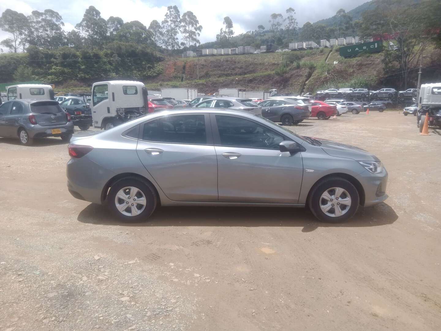 Chevrolet - Onix - 2025