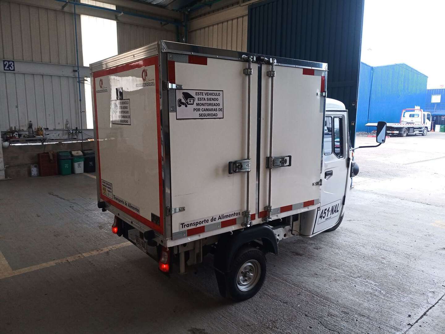 Bajaj - Bajaj RE - 2022