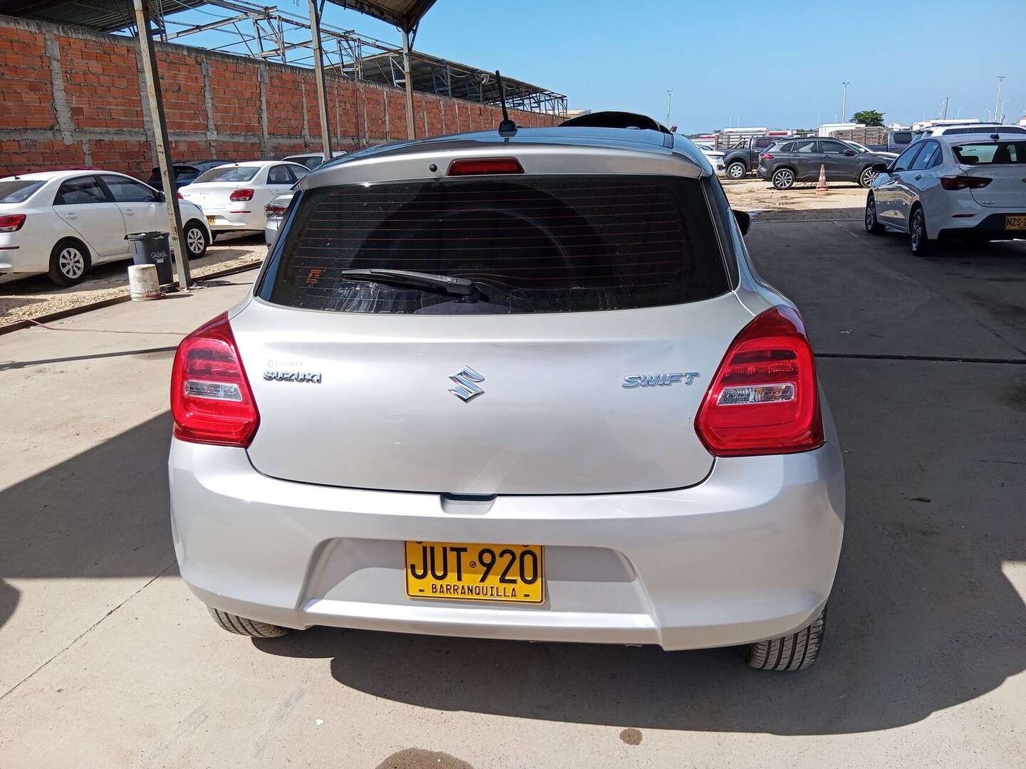 Suzuki - Swift - 2021