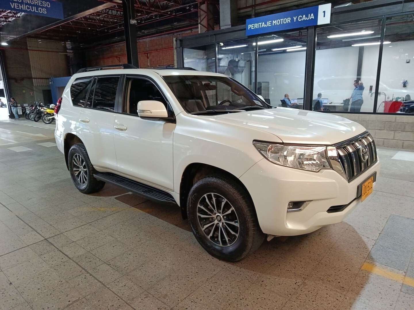 Toyota - Prado - 2021