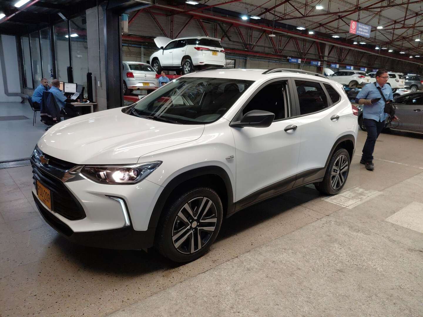 Chevrolet - Tracker - 2025