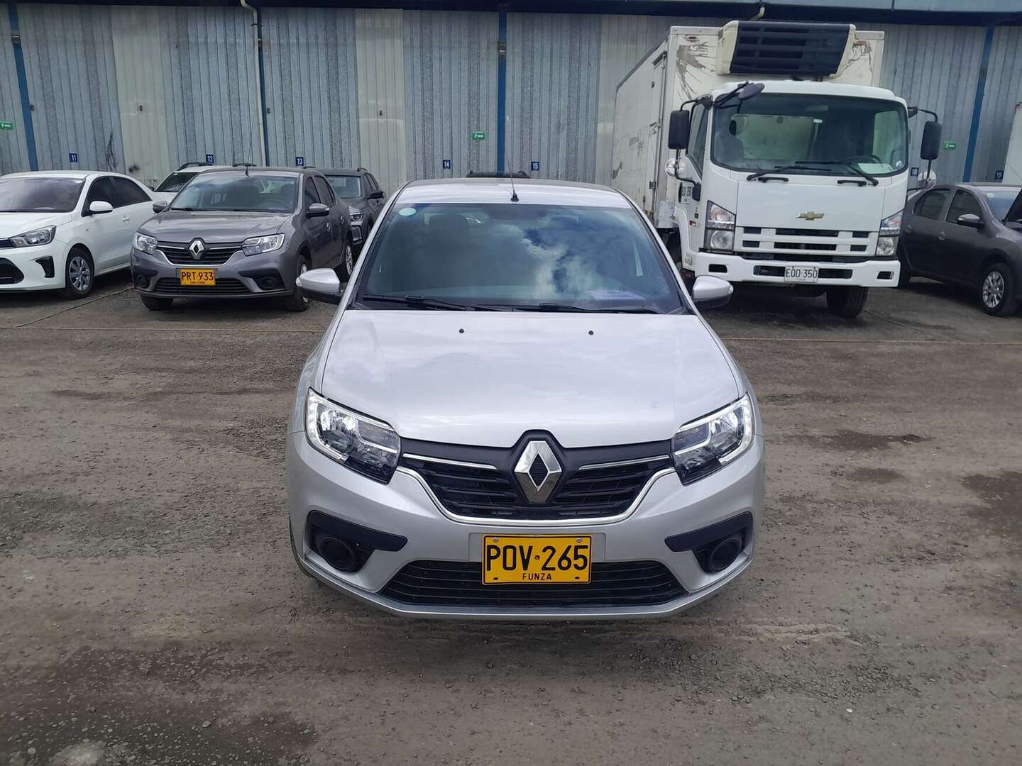 Renault - Logan - 2026