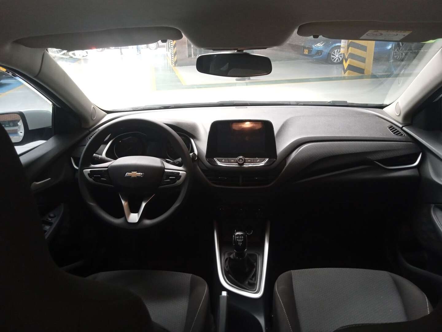 Chevrolet - Onix - 2025