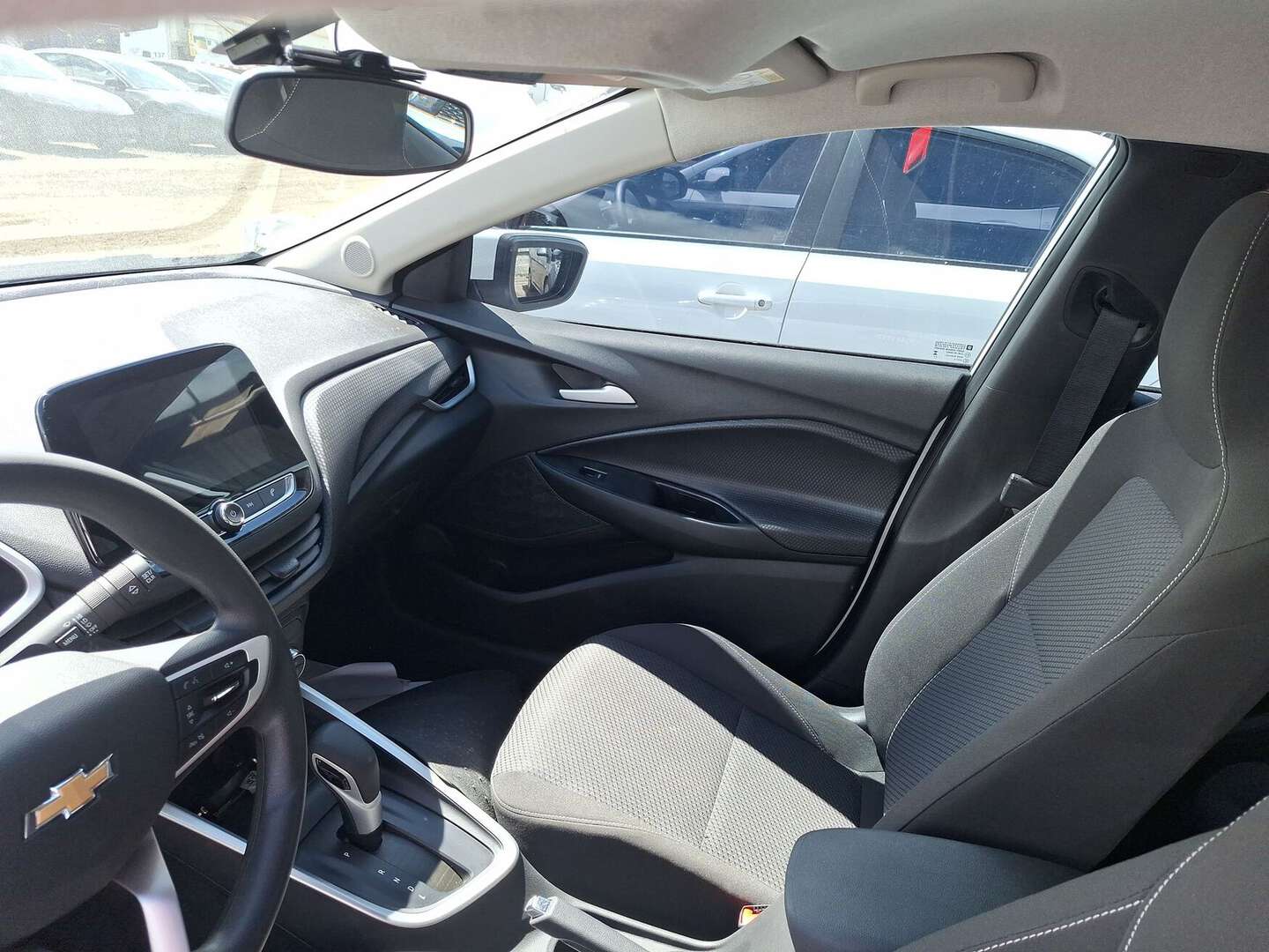 Chevrolet - Onix - 2025
