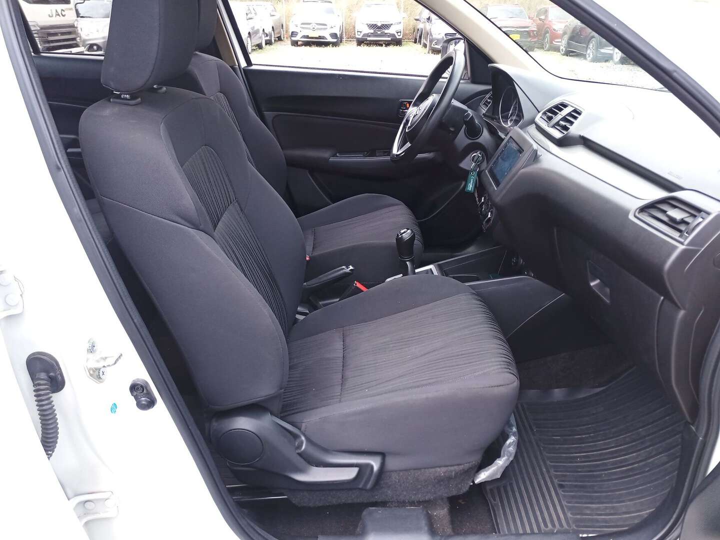 Suzuki - Swift - 2023