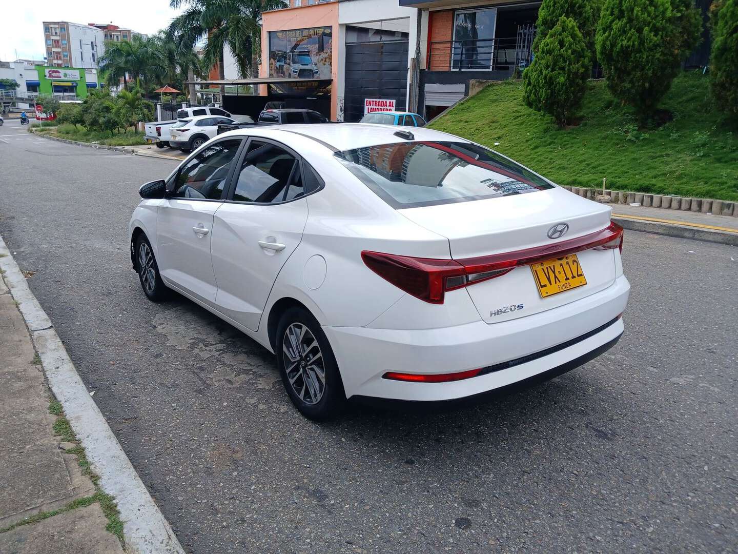 Hyundai - HB20S Accent - 2024