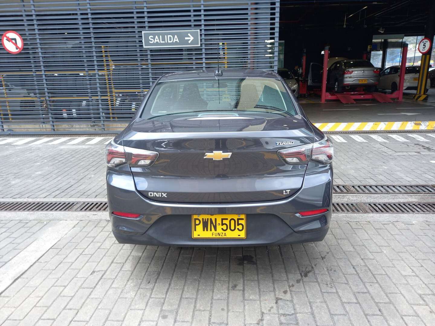 Chevrolet - Onix - 2026