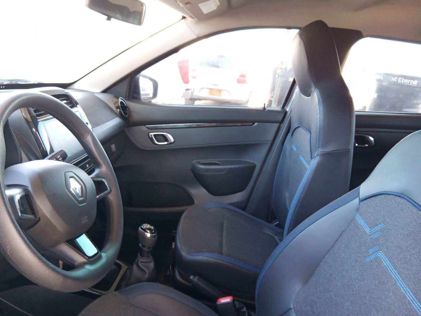 Renault - Kwid - 2026