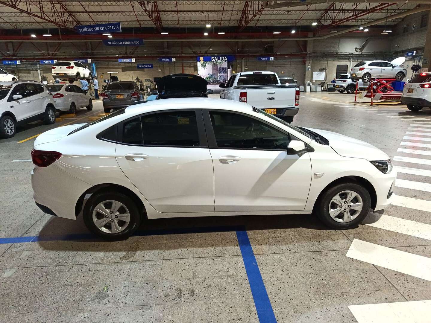 Chevrolet - Onix - 2025
