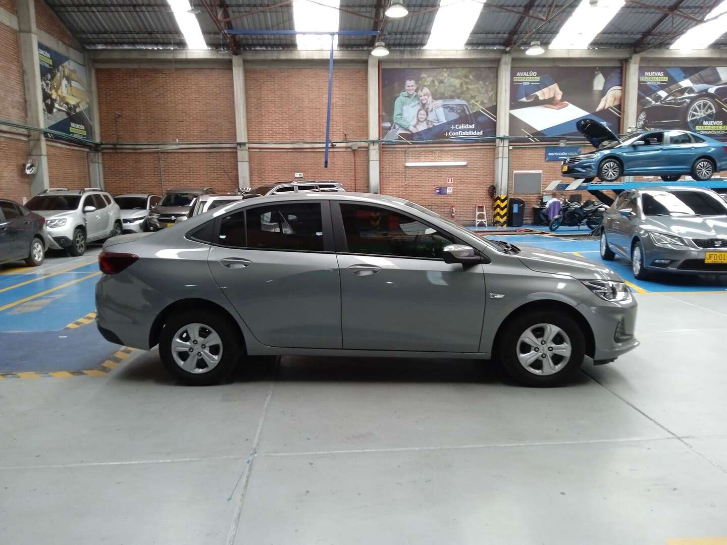 Chevrolet - Onix - 2025