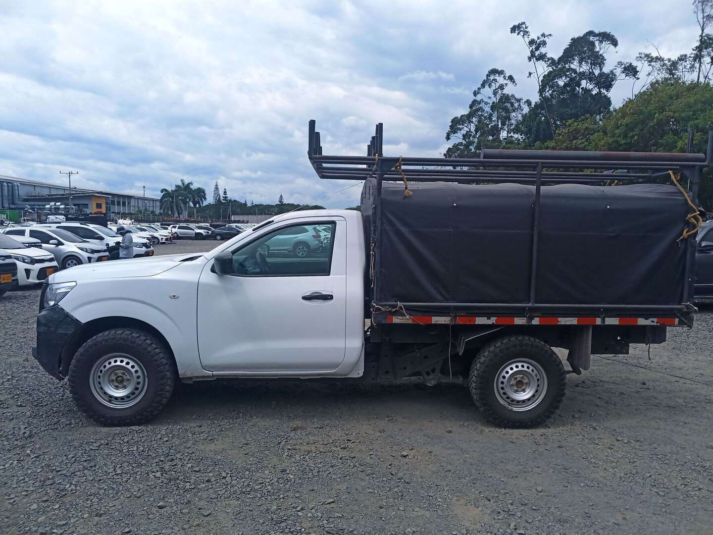 Nissan - Frontier - 2022