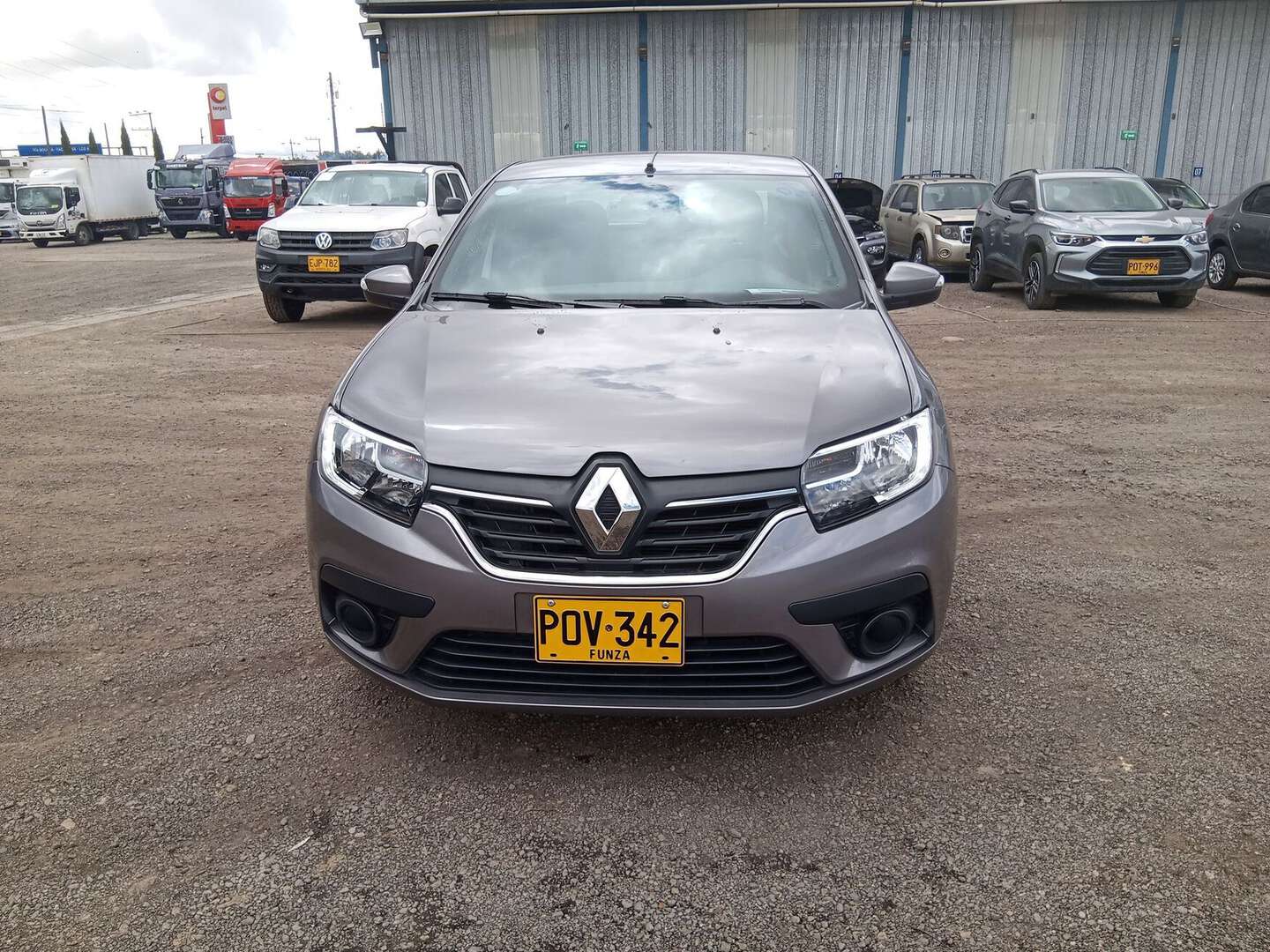 Renault - Logan - 2026