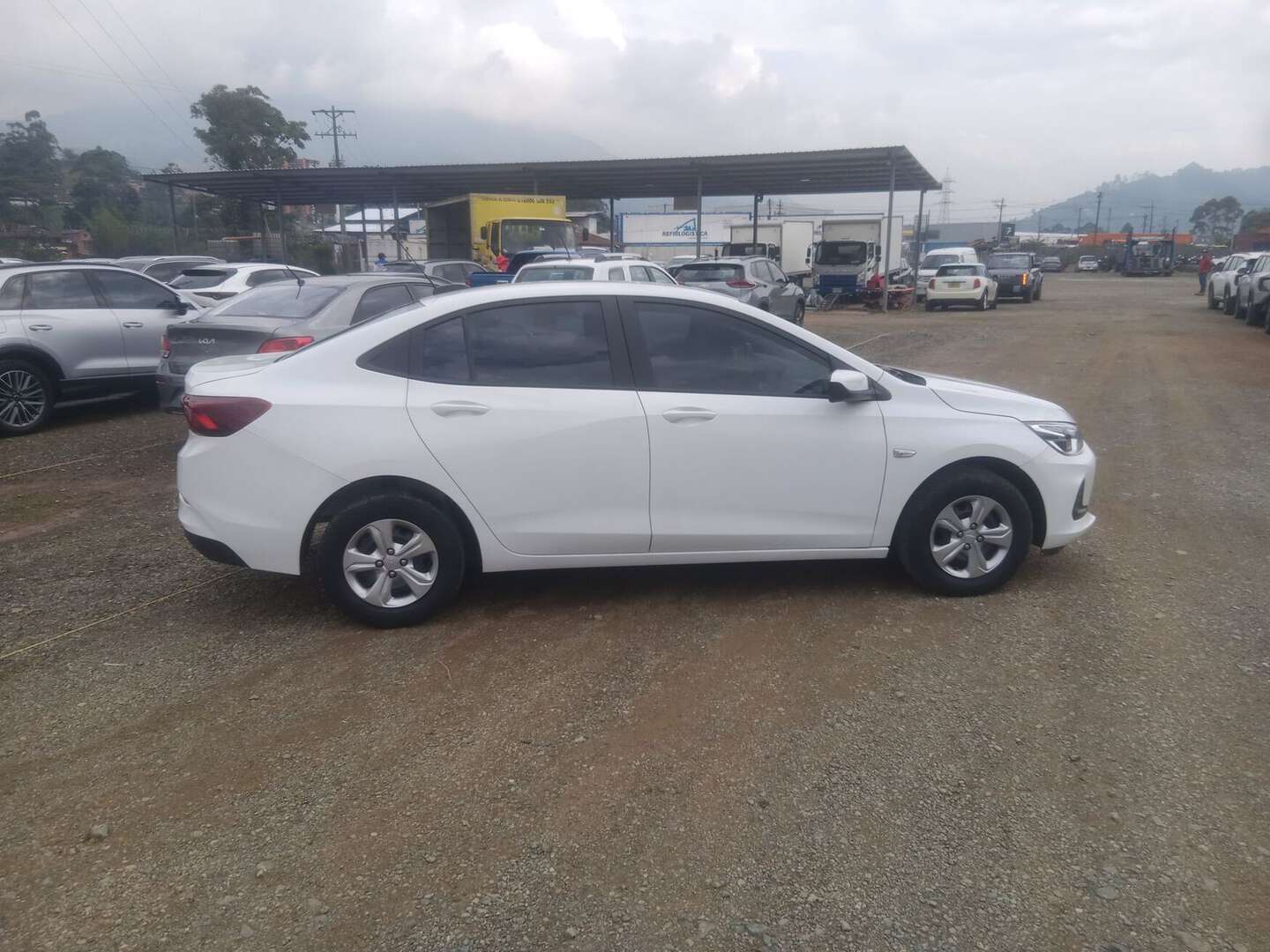 Chevrolet - Onix - 2025