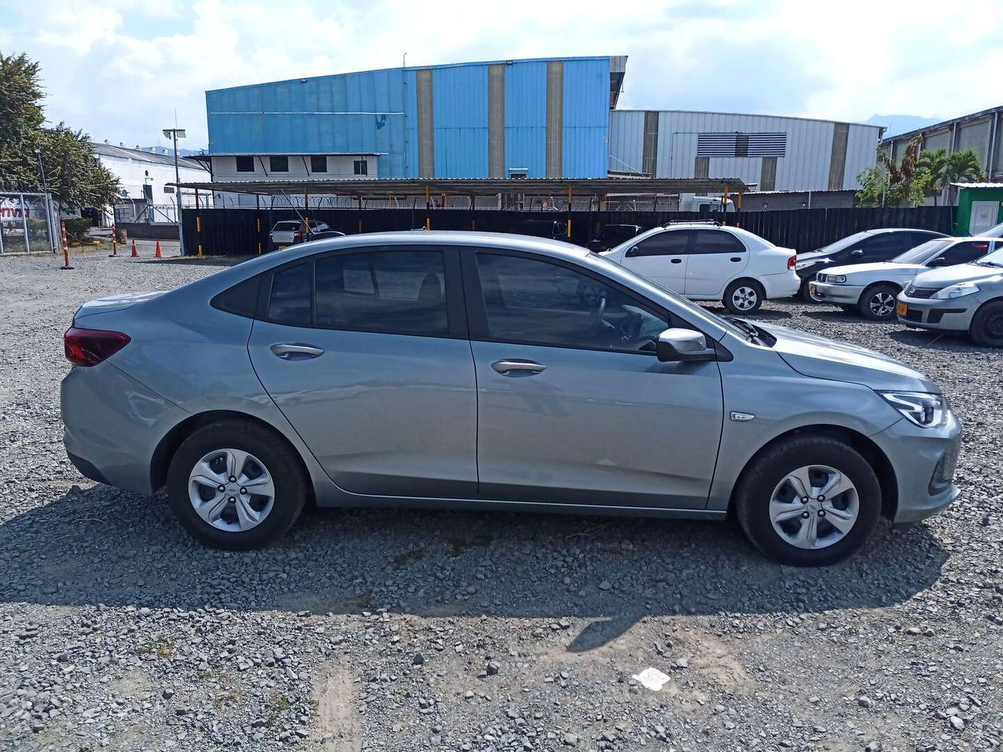 Chevrolet - Onix - 2025