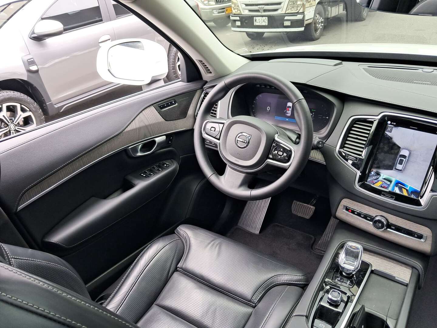 Volvo - XC90 - 2024