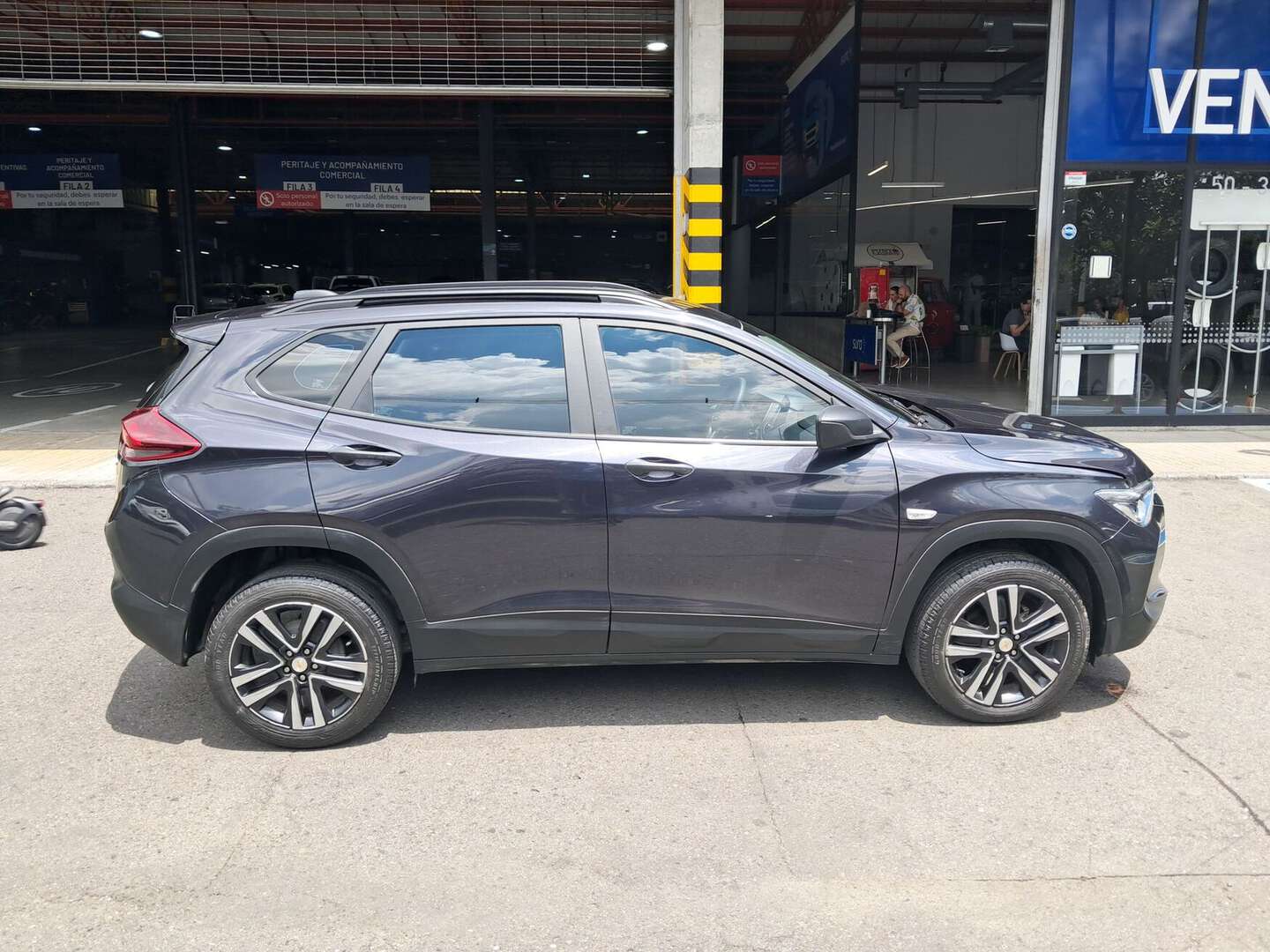 Chevrolet - Tracker - 2025