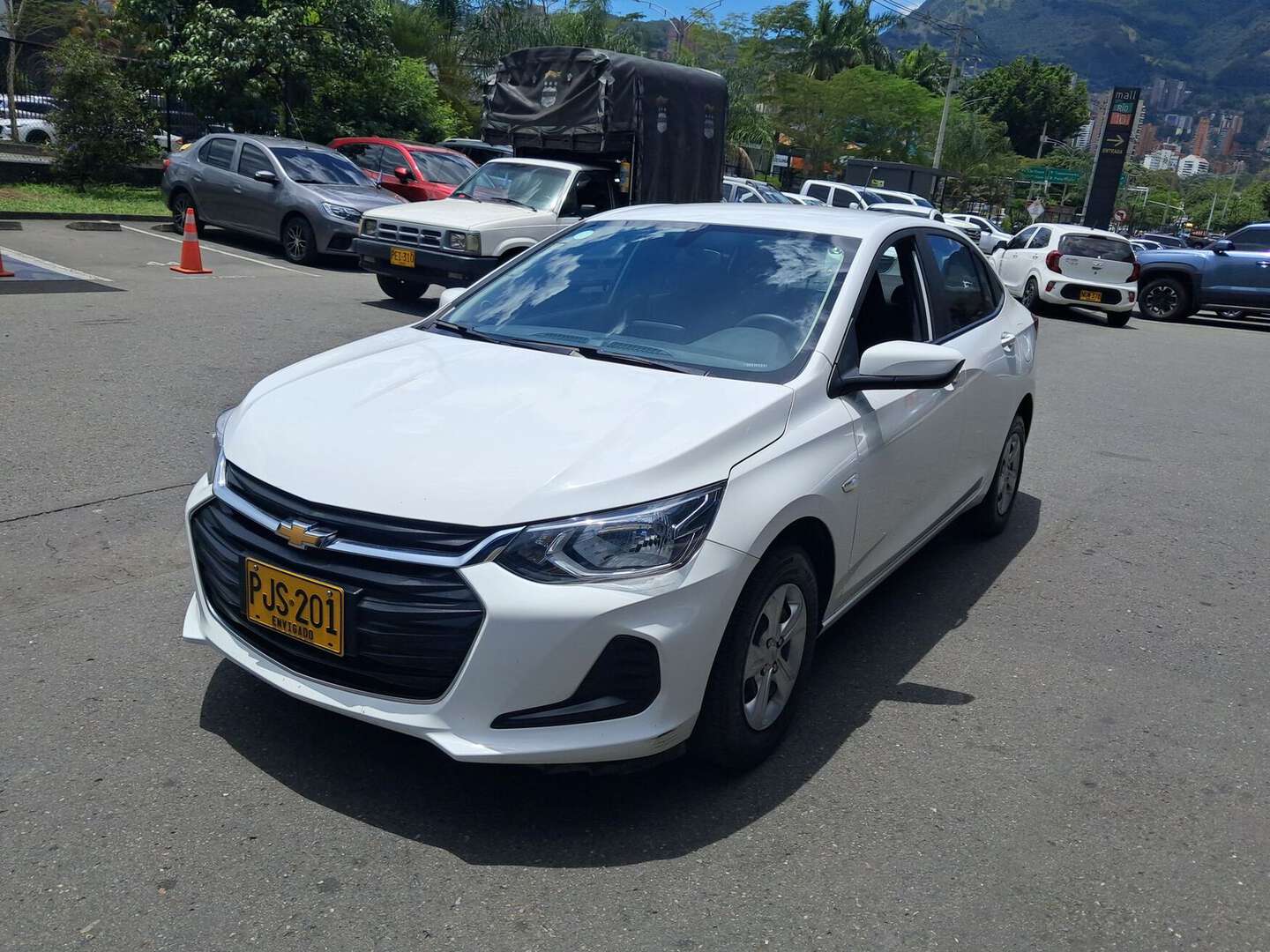Chevrolet - Onix - 2025