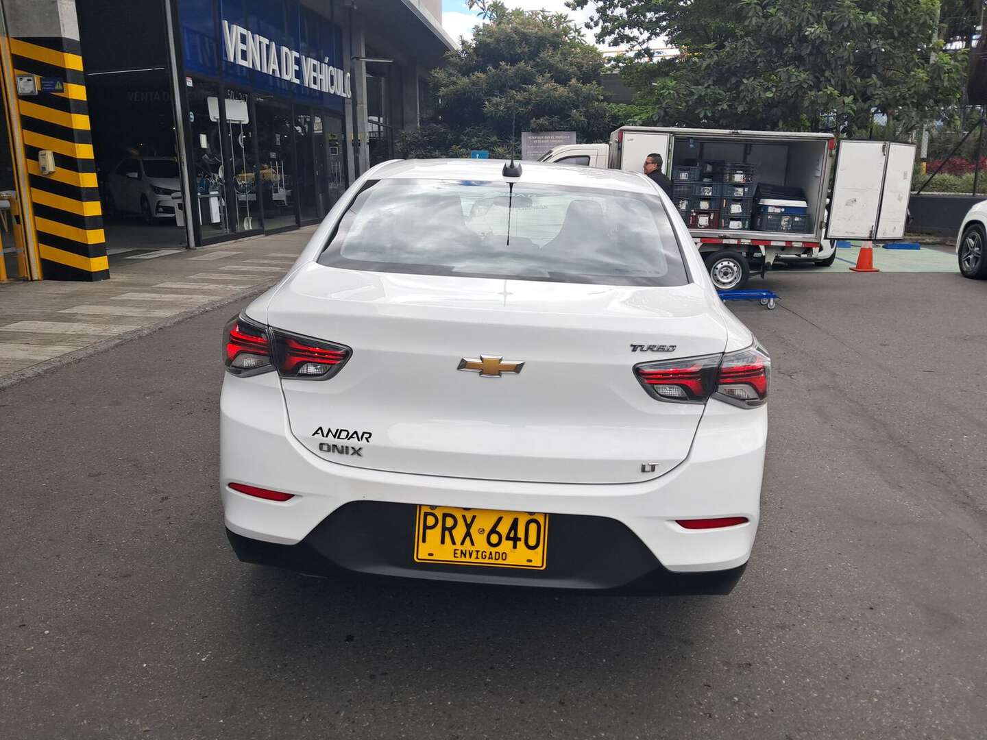 Chevrolet - Onix - 2026