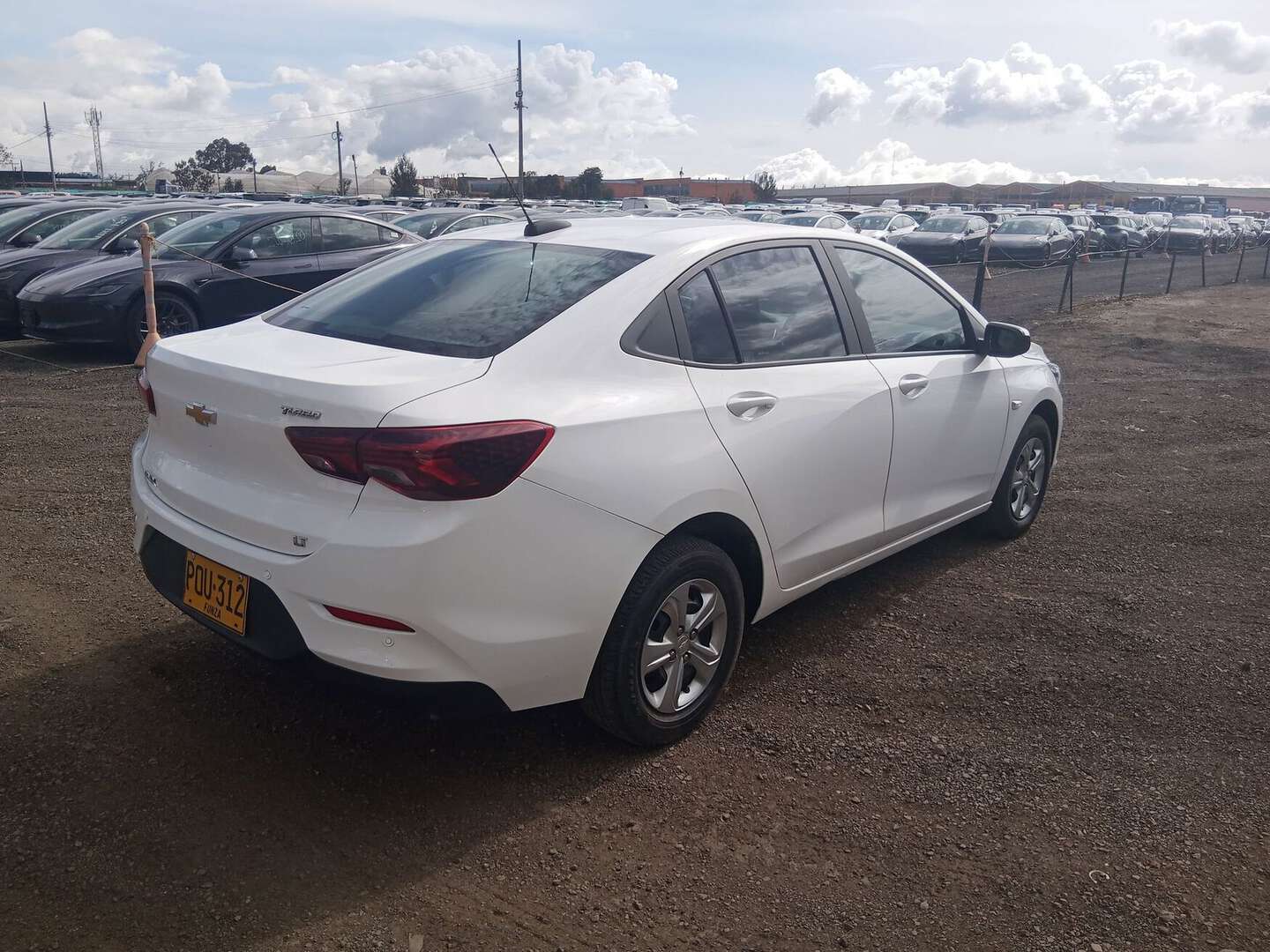 Chevrolet - Onix - 2025
