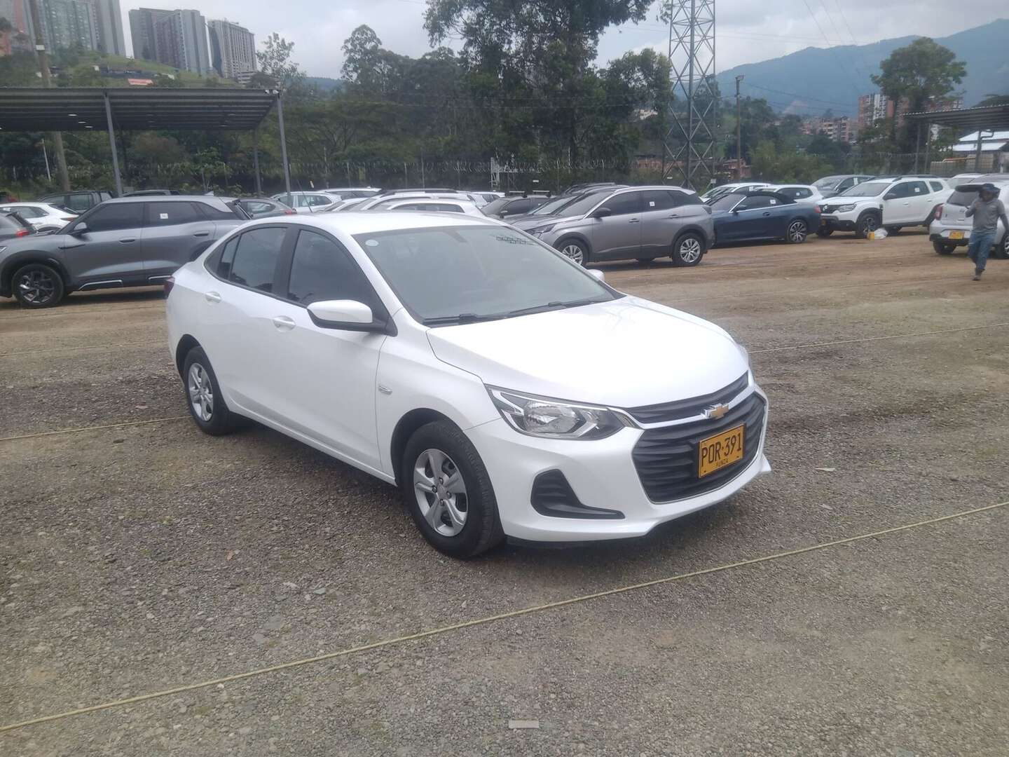Chevrolet - Onix - 2025