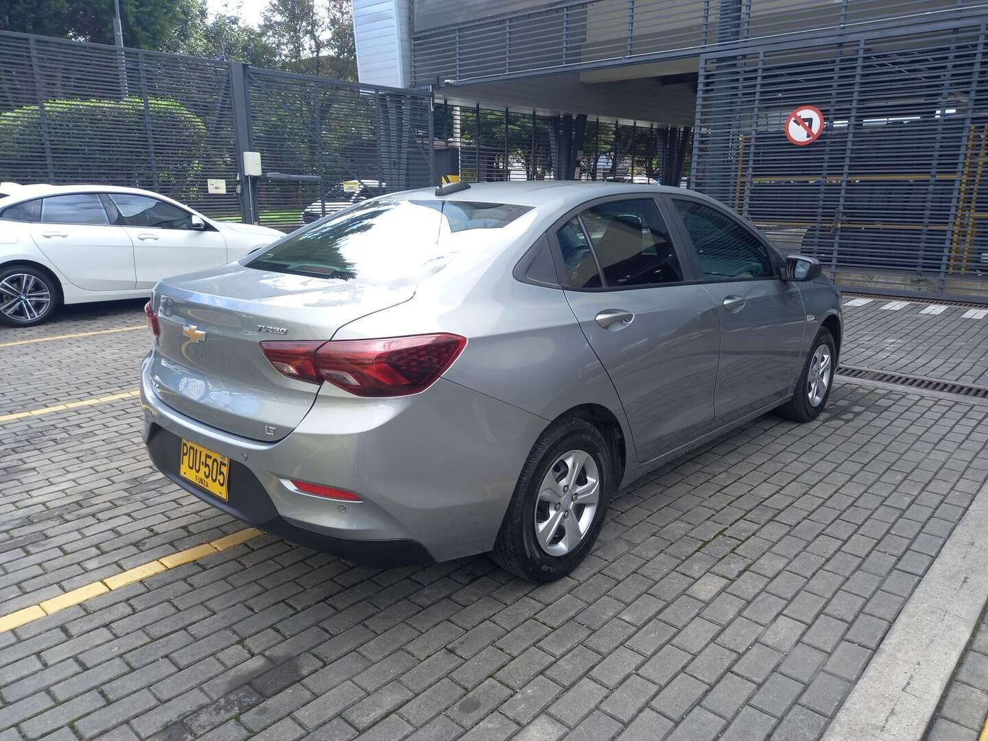 Chevrolet - Onix - 2025