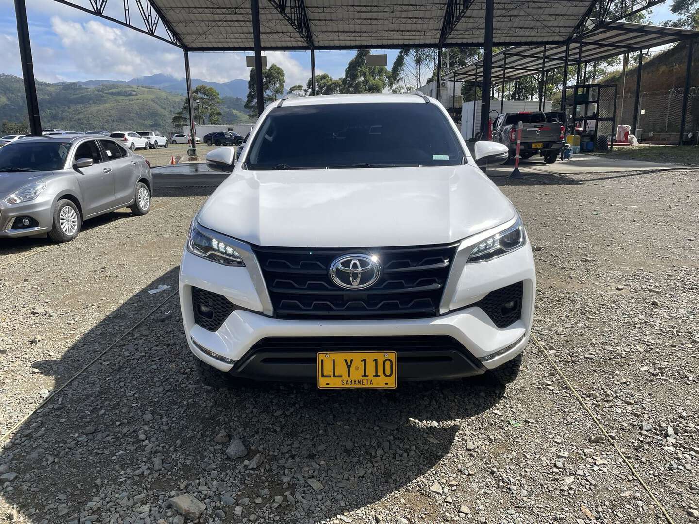 Toyota - Fortuner - 2022
