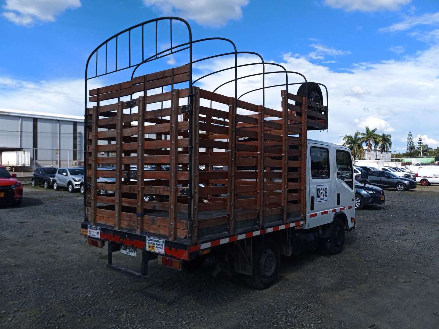 Chevrolet - NHR Doble - 2022