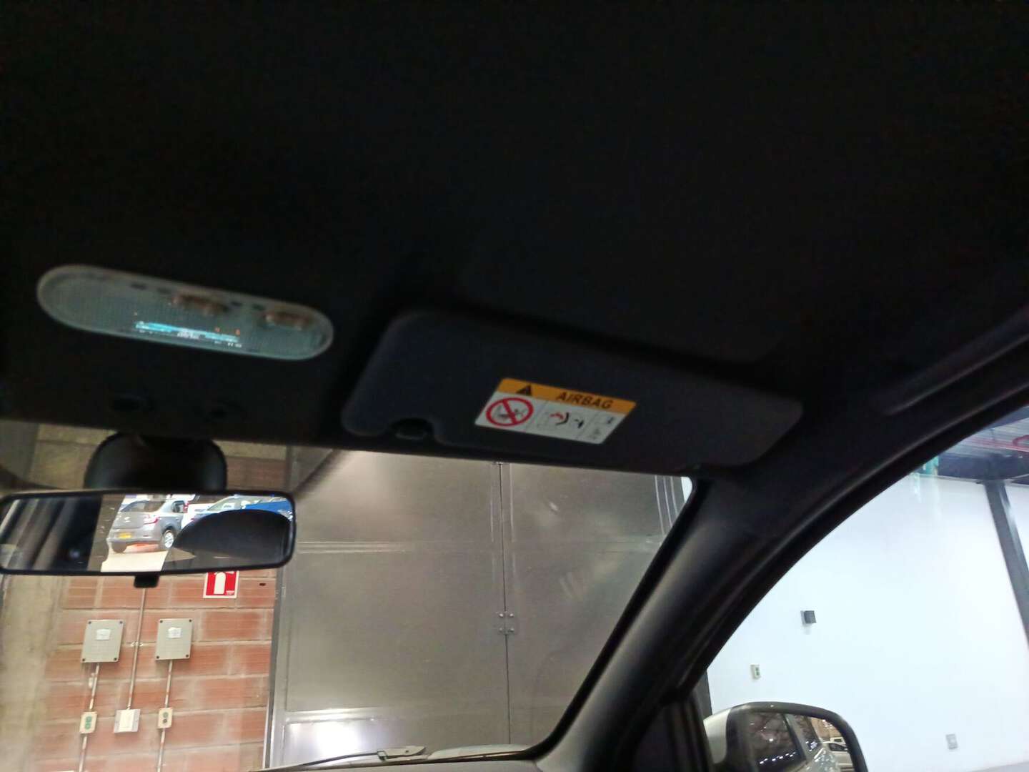 Renault - Logan - 2025