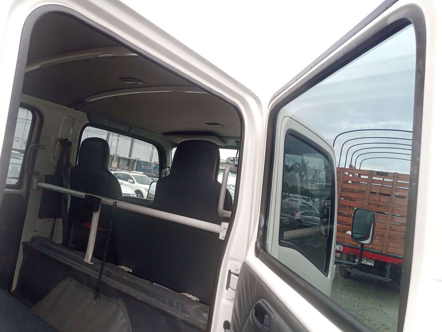 Chevrolet - NHR Doble - 2022