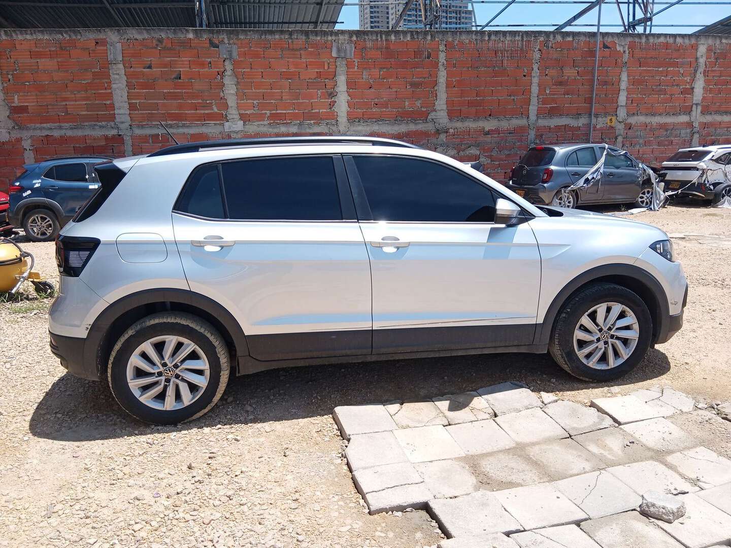 Volkswagen - T-Cross - 2023