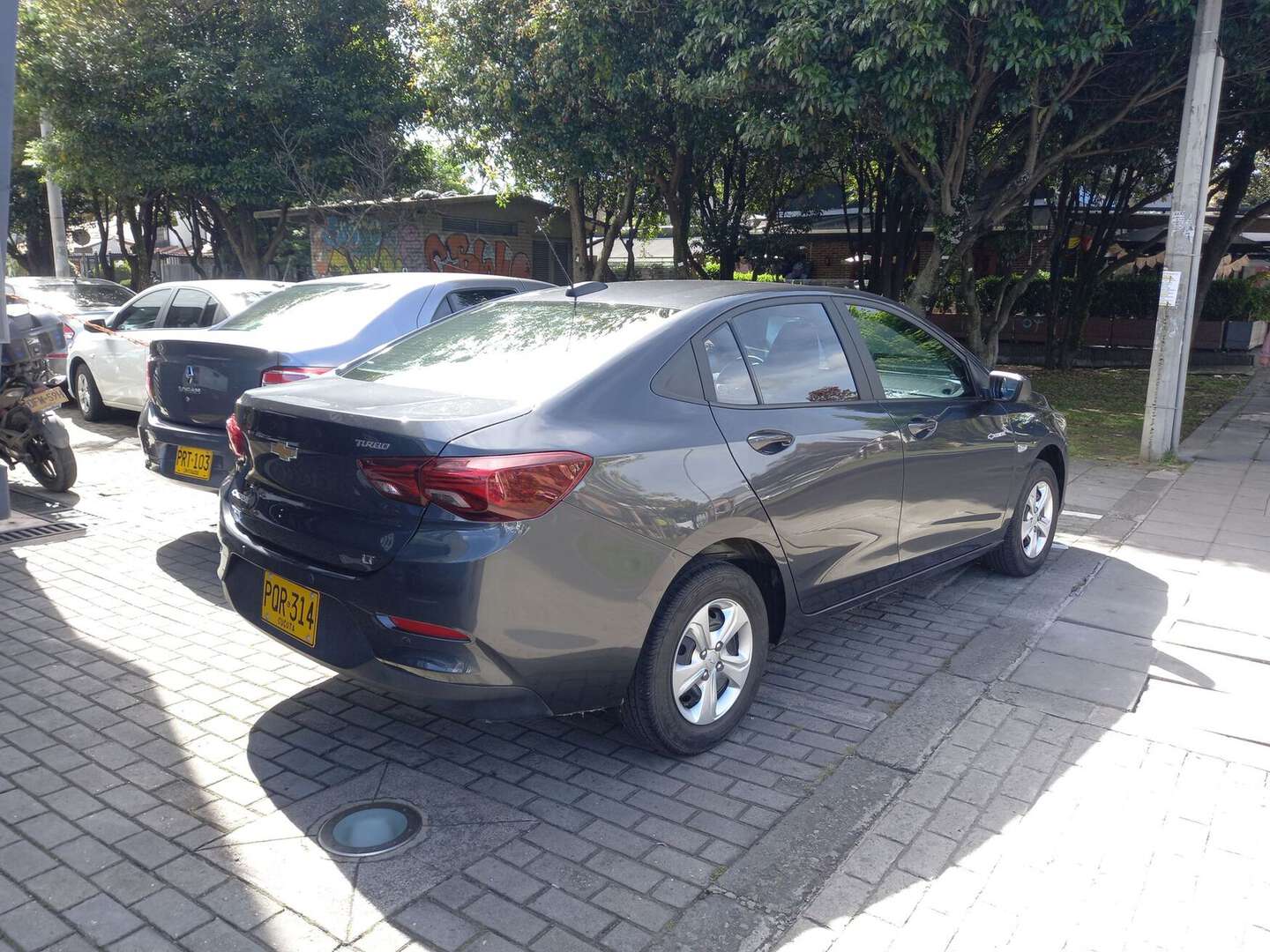 Chevrolet - Onix - 2025
