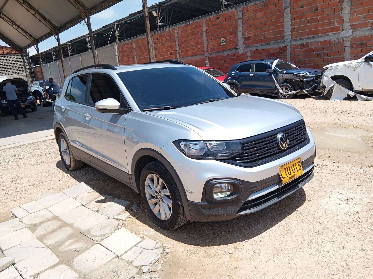 Volkswagen - T-Cross - 2023