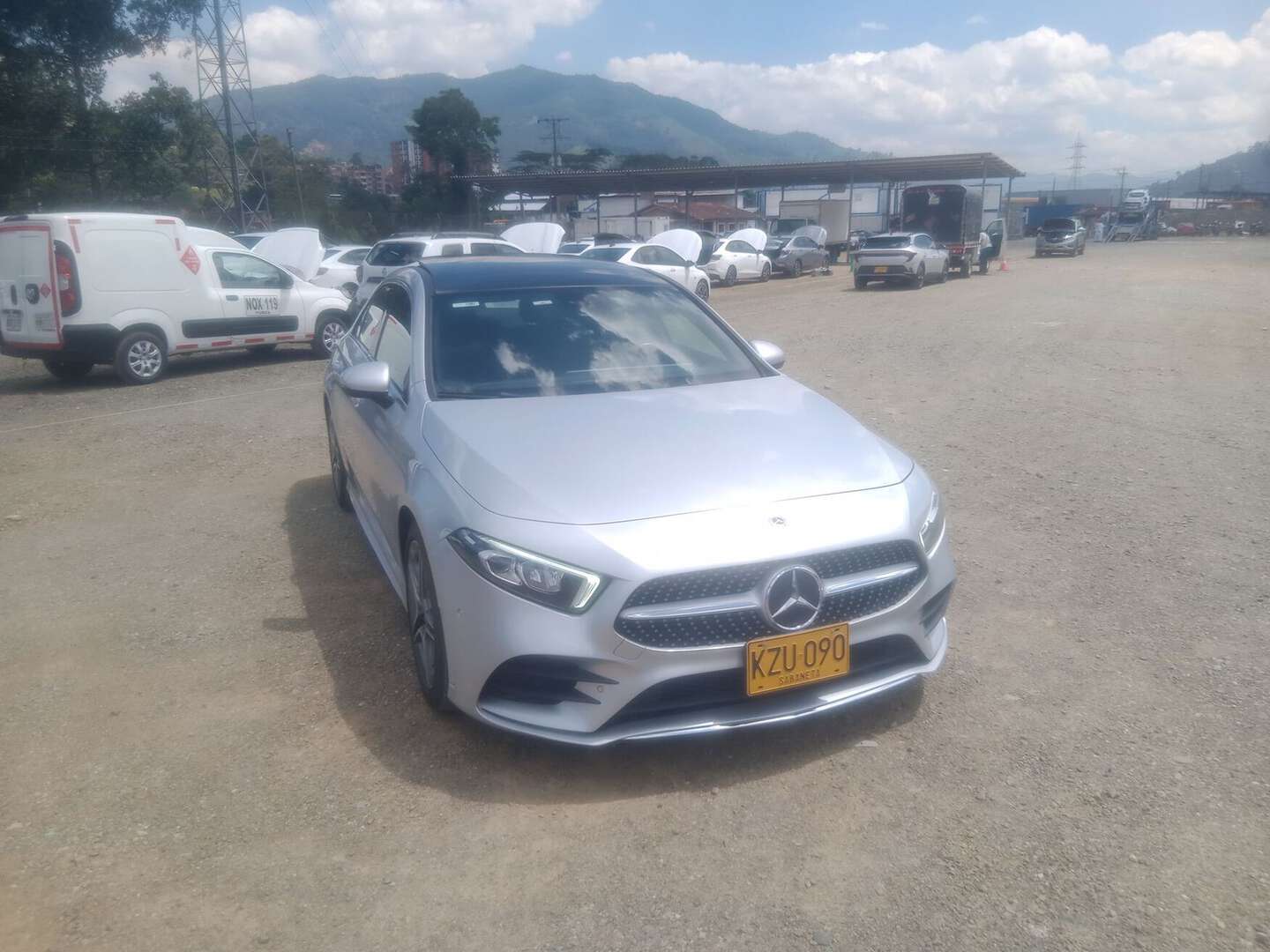 Mercedes Benz - A200 - 2022
