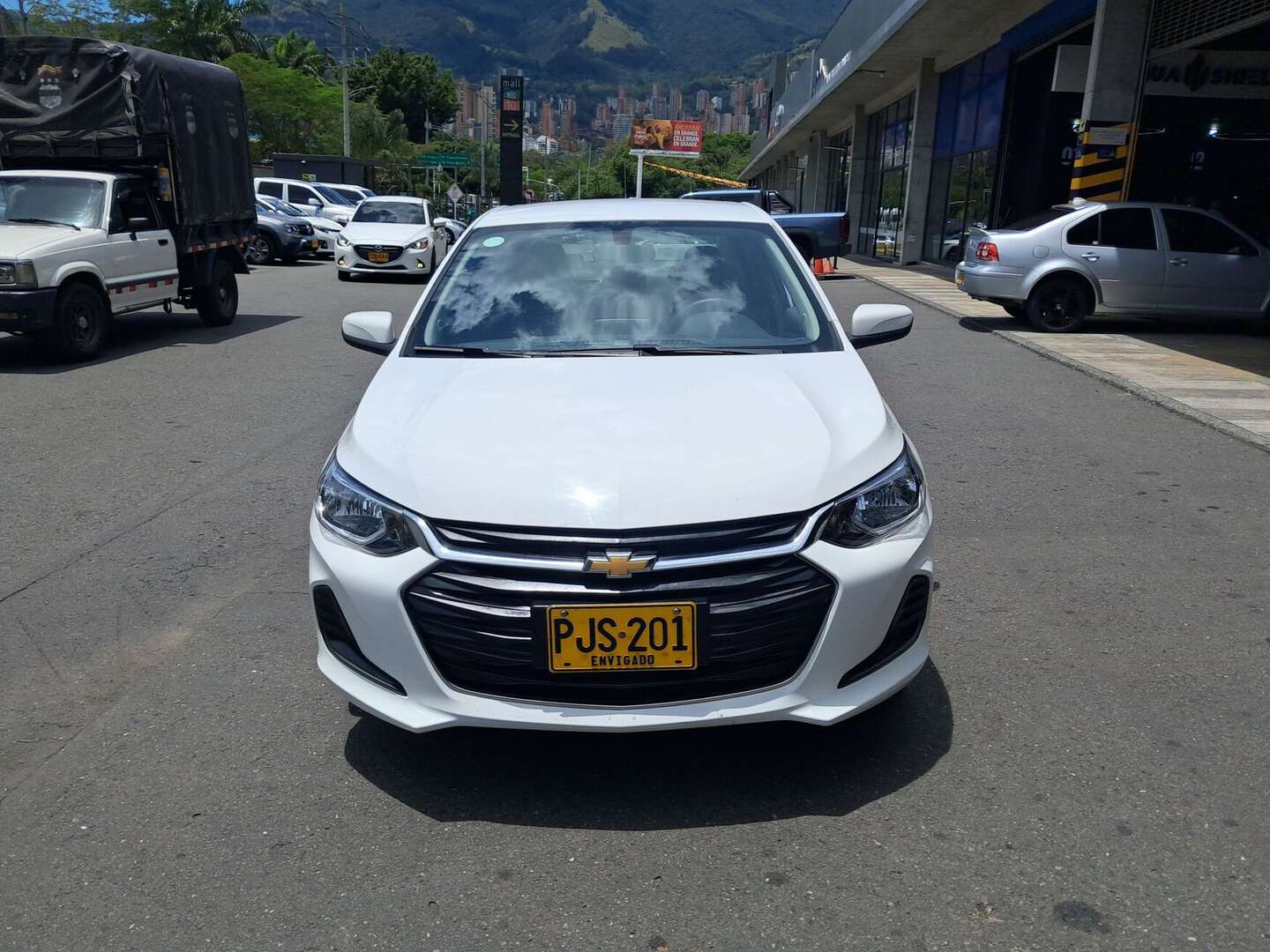 Chevrolet - Onix - 2025